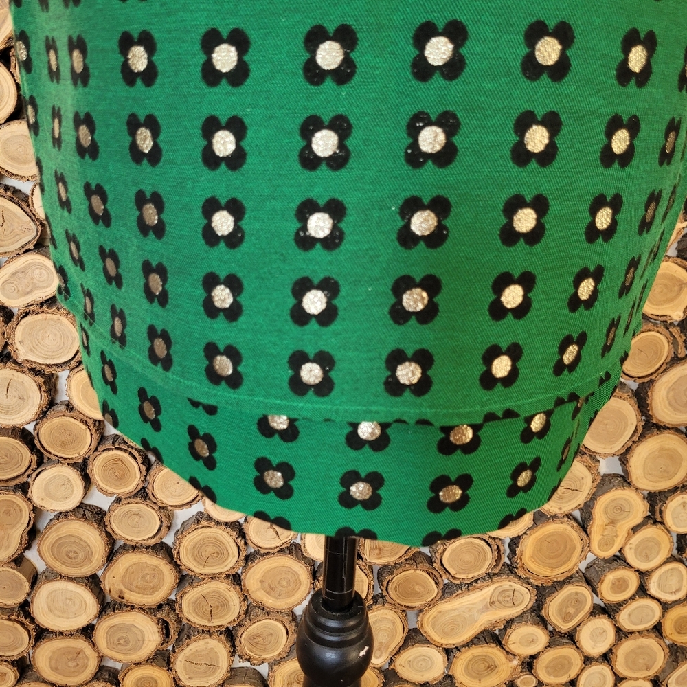 Anthropologie HD in Paris Garden Glimmer Christmas Green Tiered Flower Skirt - Picture 10 of 12